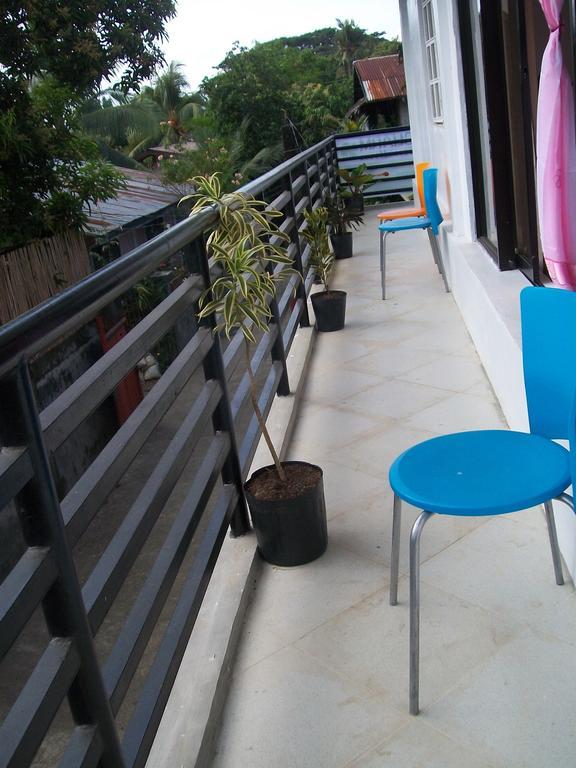 Charm Guest House Puerto Princesa Exteriör bild