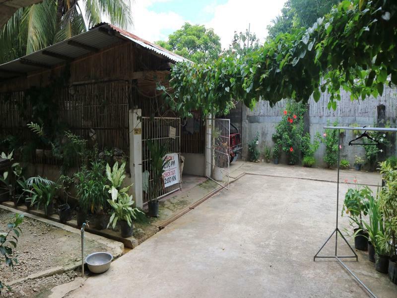 Charm Guest House Puerto Princesa Exteriör bild